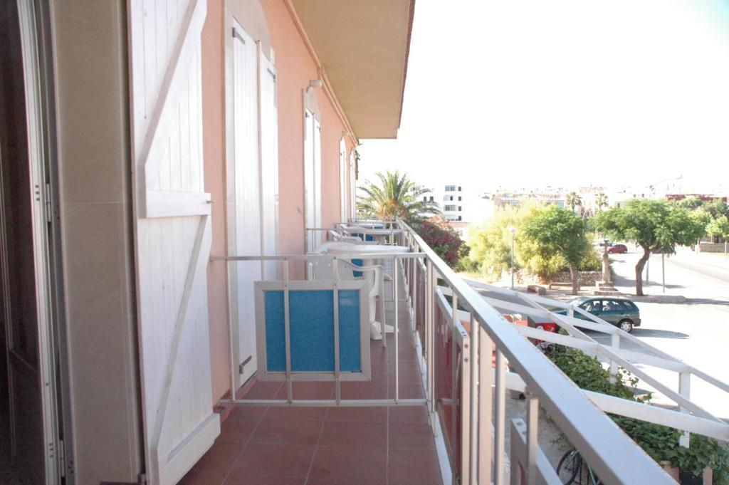 Hostal Paris Ciutadella Ciutadella  Rum bild