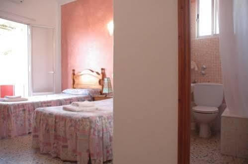 Hostal Paris Ciutadella Ciutadella  Exteriör bild