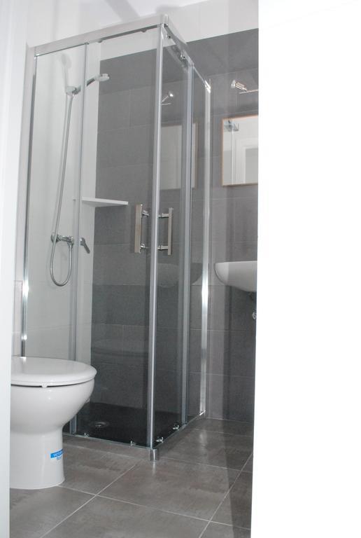 Hostal Paris Ciutadella Ciutadella  Rum bild